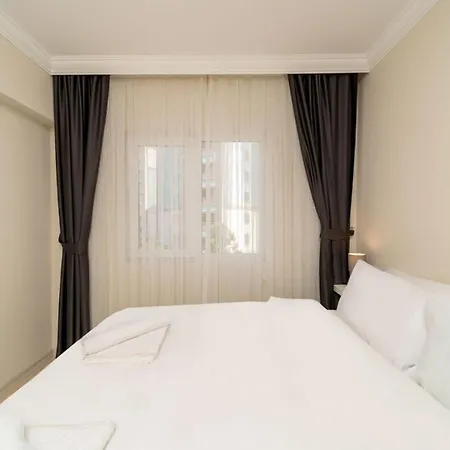 Lovely Flat 2 Km To Lara Beach In Muratpasa Antalya