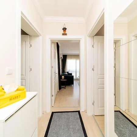 Lovely Flat 2 Km To Lara Beach In Muratpasa Appartement Antalya