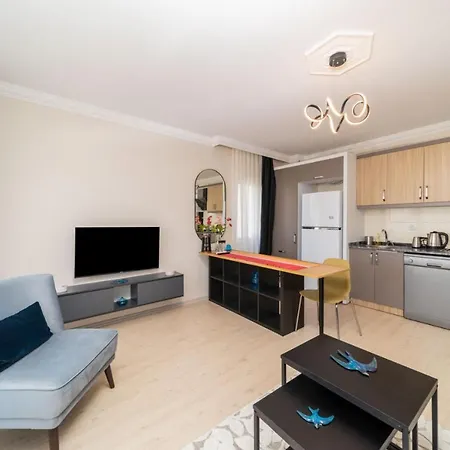 Lovely Flat 2 Km To Lara Beach In Muratpasa